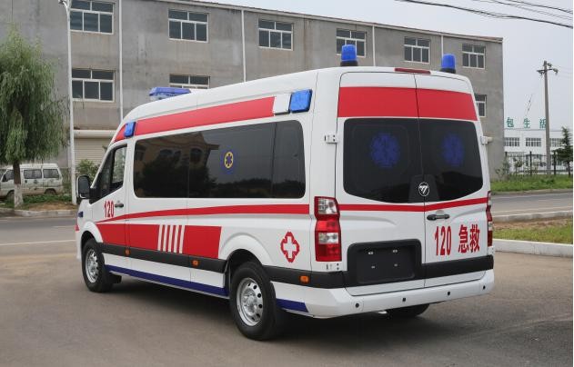 志丹县救护车护送